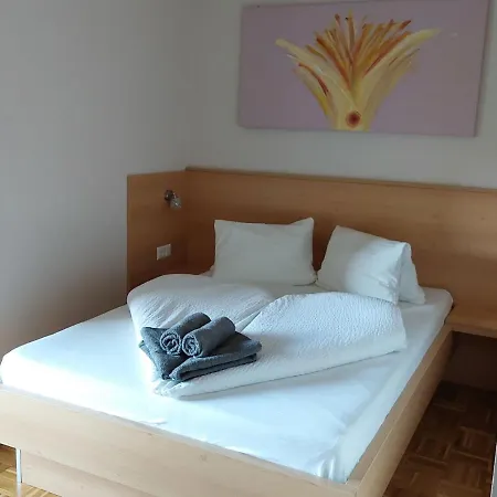 Tulpe By Interhome * Фельден-ам-Вёртер-Зе